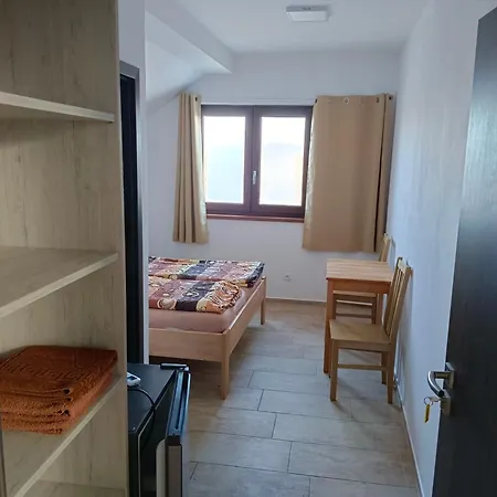 Musov 3*
